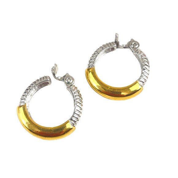 Two Tone Ribbed Hoop Earrings Silver Gold Clip On Vintage Style Retro Bold Look - Picture 5 of 5